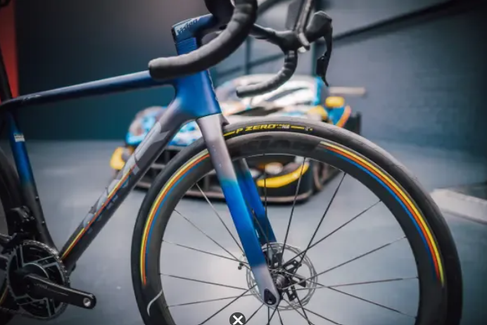 La nueva bicicleta de Fernando Alonso 7 Captura de pantalla 2026 07 29 151502